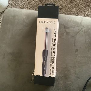 **NEVER USED FOXYBAE WAND**